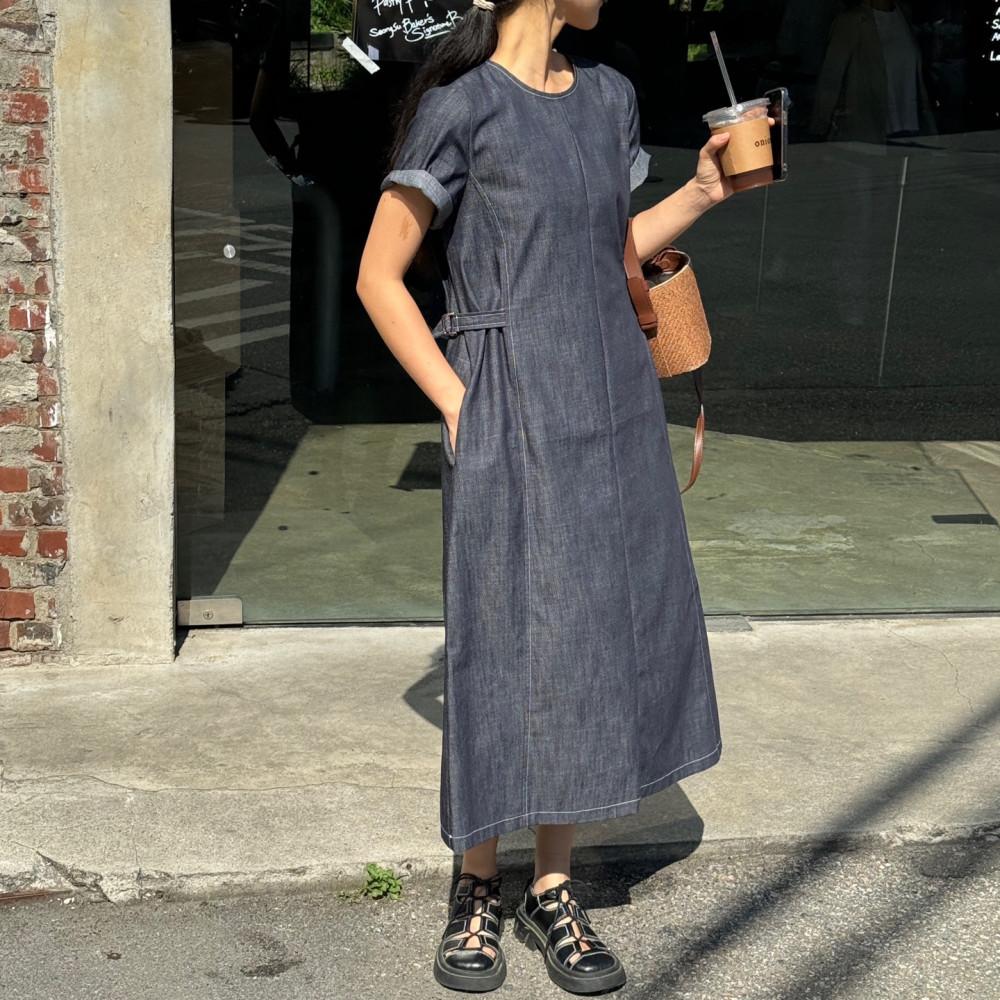 마로 논페이드 허리 비조 반팔 데님 원피스