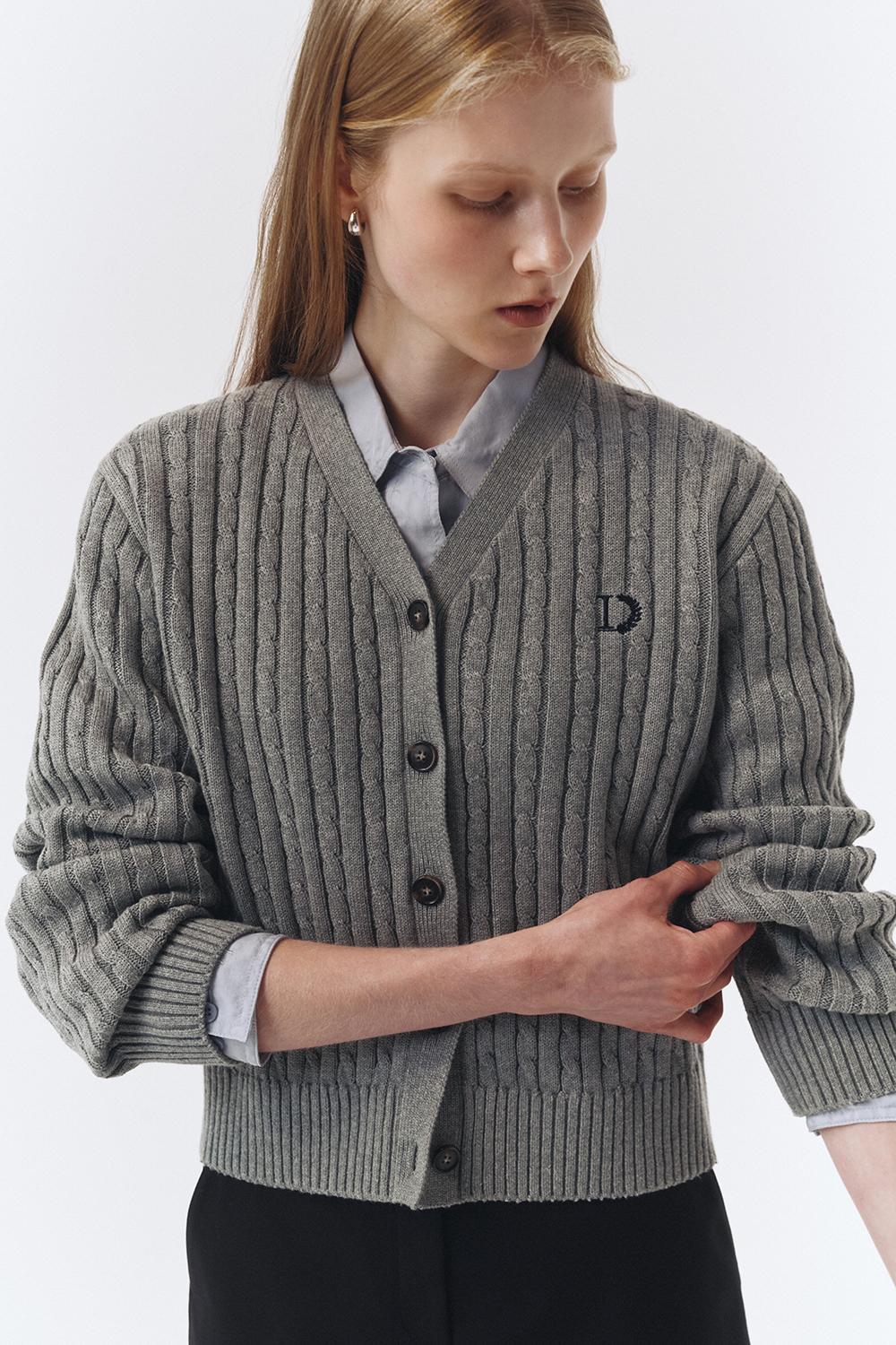 [EXCLUSIVE] CREST LOGO CABLE CARDIGAN MELANGE GREY