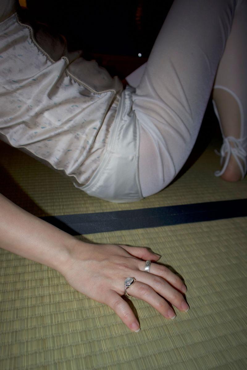 Dewdrop Cabochon Ring