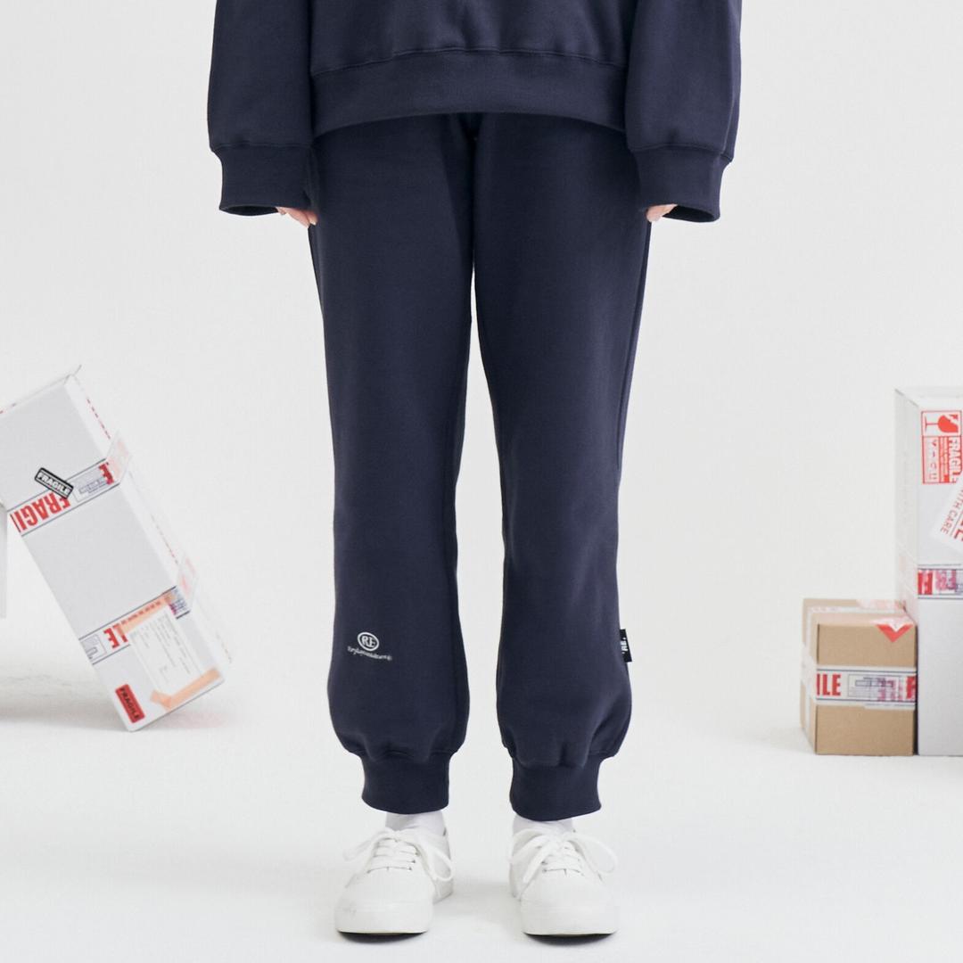 RE capsule logo jogger pants (navy)