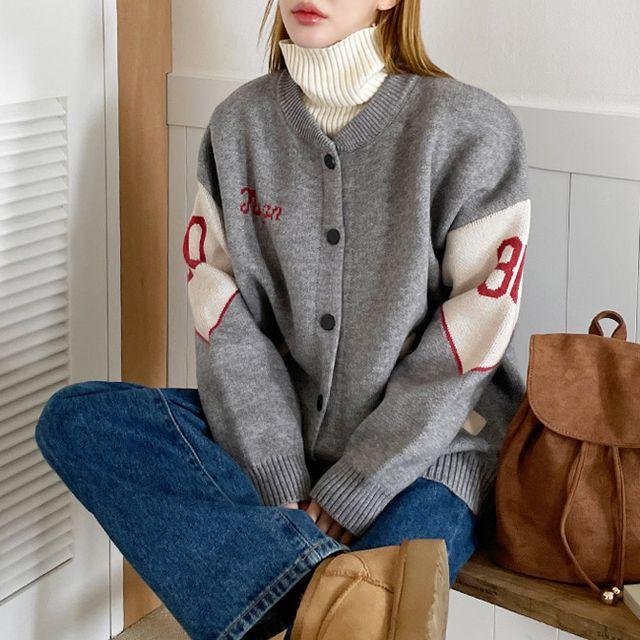 도톰배색바시티니트점퍼