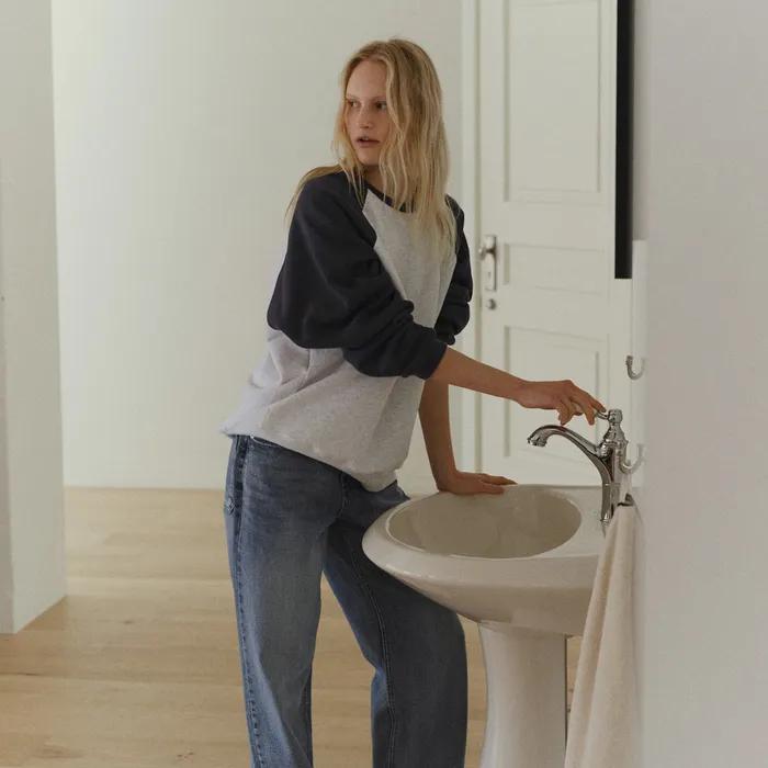 [with 문지원] Color block sweatshirt_3colors