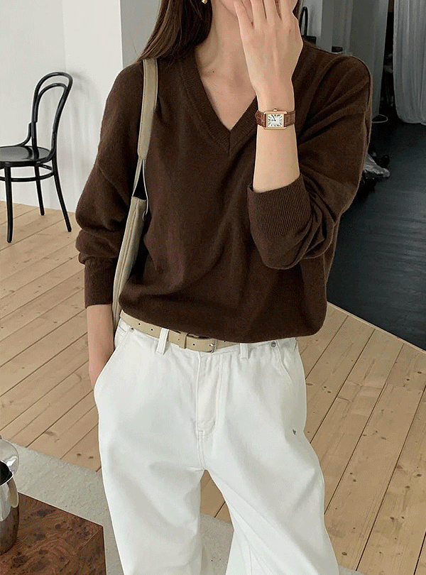 어썸앤드 💛겨울까지💛(5color)디엠버 캐시미어 메리노울 멜빌 브이넥 니트