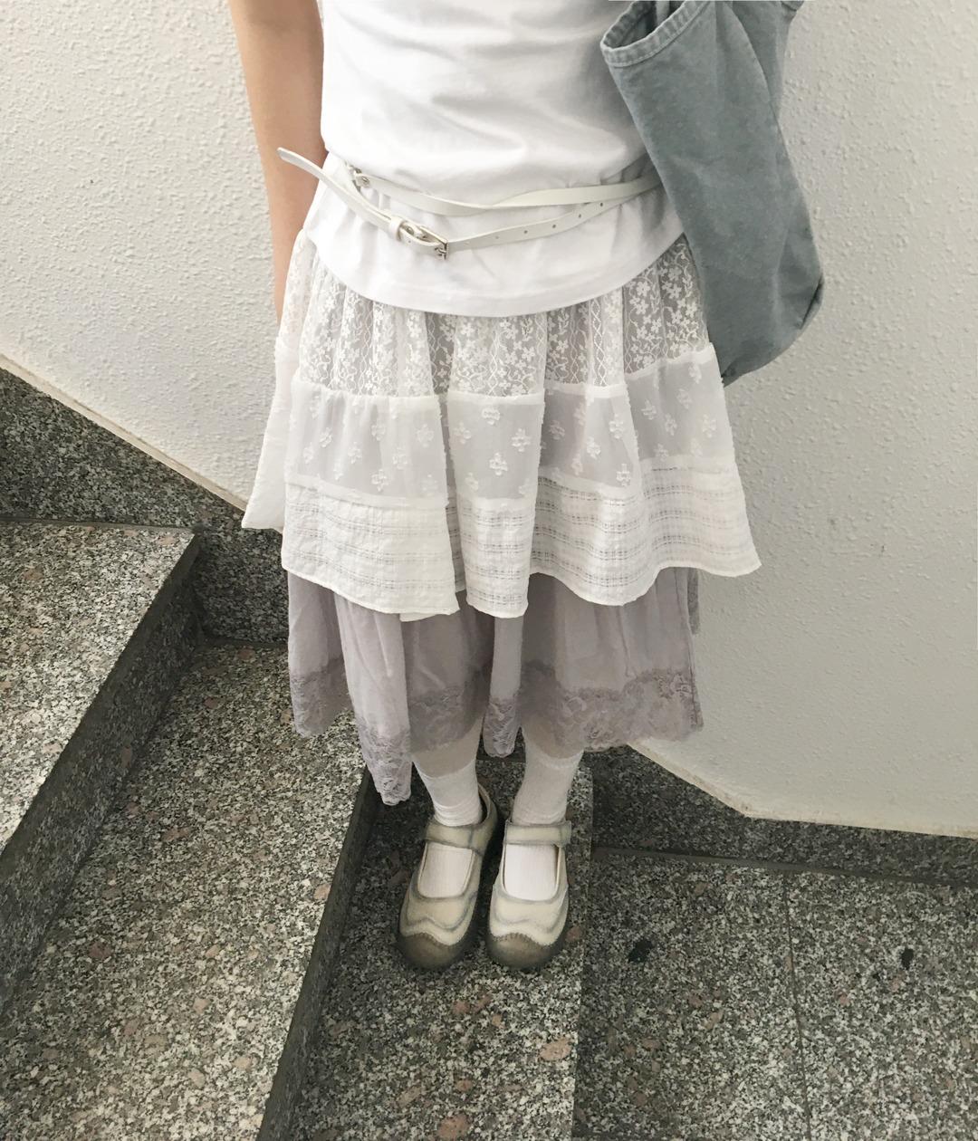 [오늘 출고] 플라워 레이스 미니 스커트 (2c)