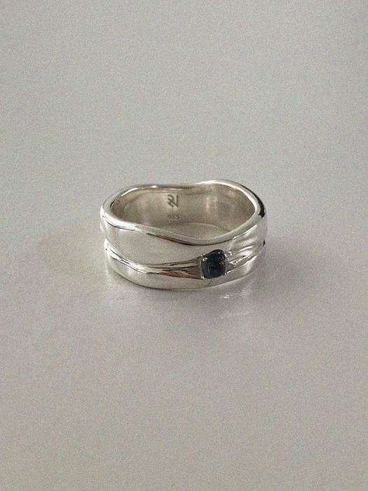 Melting stone ring