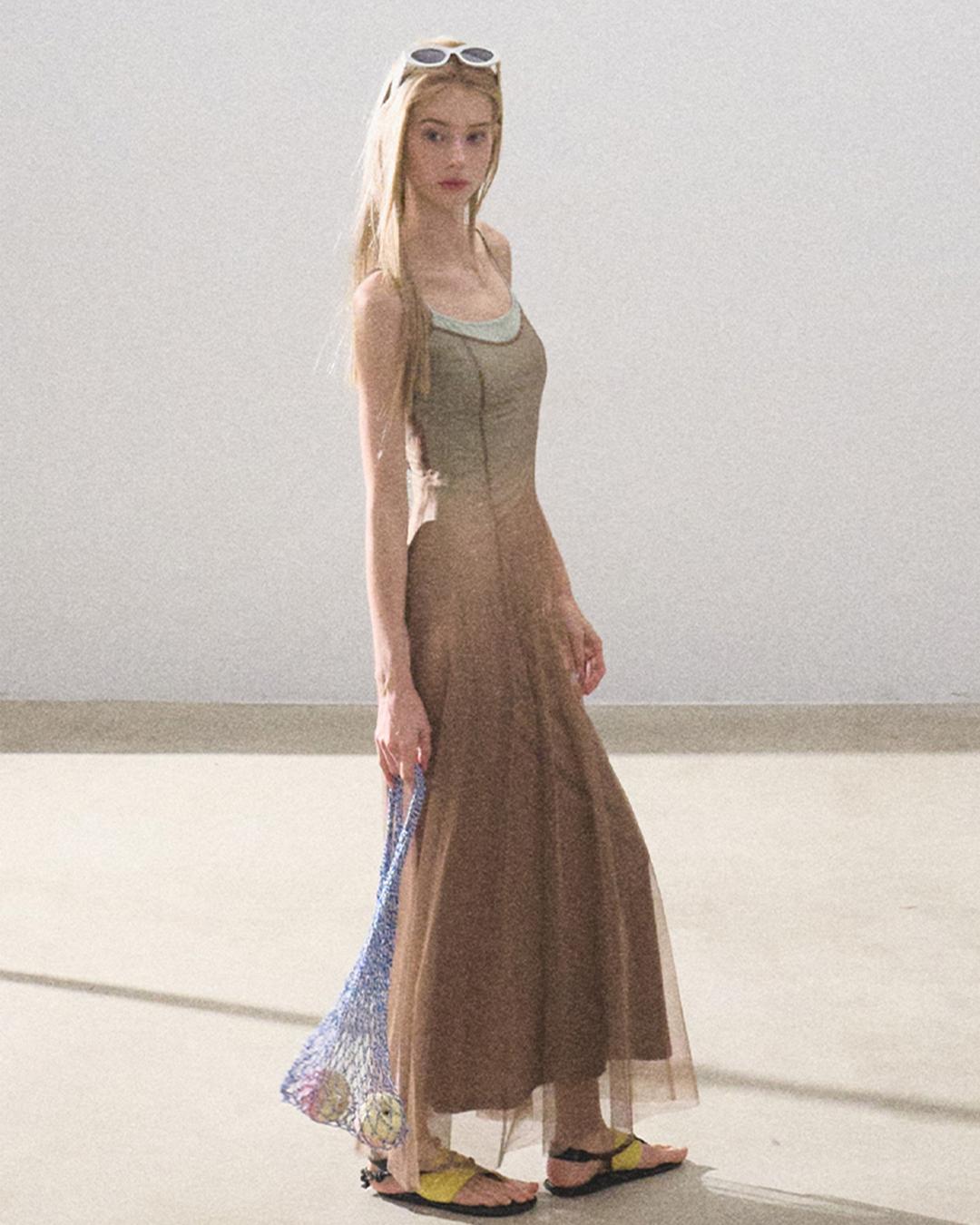 OAKMOO 오크무 롱숏ver.그라데이션 발레리나 매쉬 휴양지 나시 원피스