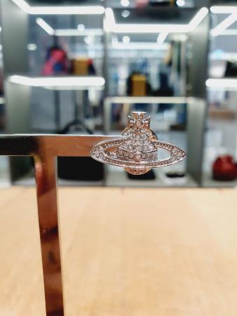 이런 상품 어때요? [비비안웨스트우드] (VPTCJW4002 09) MINI BAS RELIEF CLUTCH PIN 미니 바스 릴리프 브로치