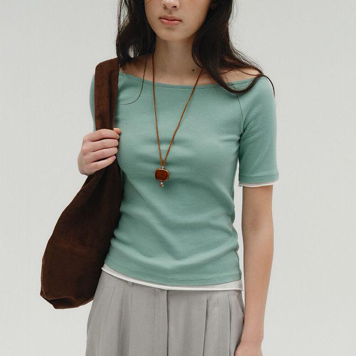 OFF-SHOULDER RIBBED LAYERED T-SHIRT [LIGHT GREEN]