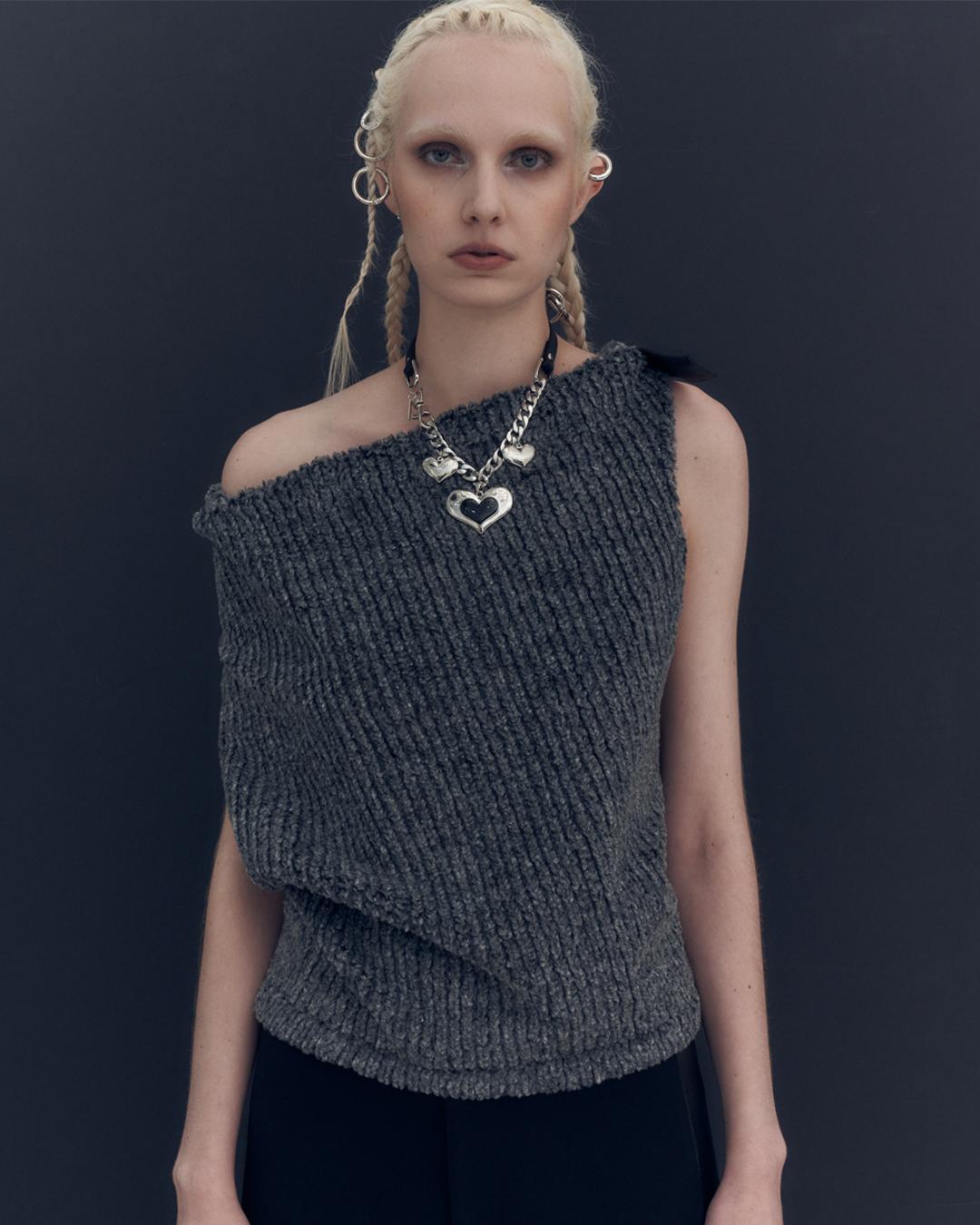 Triple hearts metal necklaces (Exclusive edition-Black))