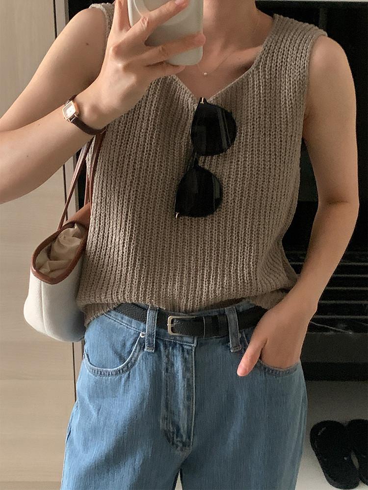 키작녀 푸카 스퀘어넥 부클 나시 니트