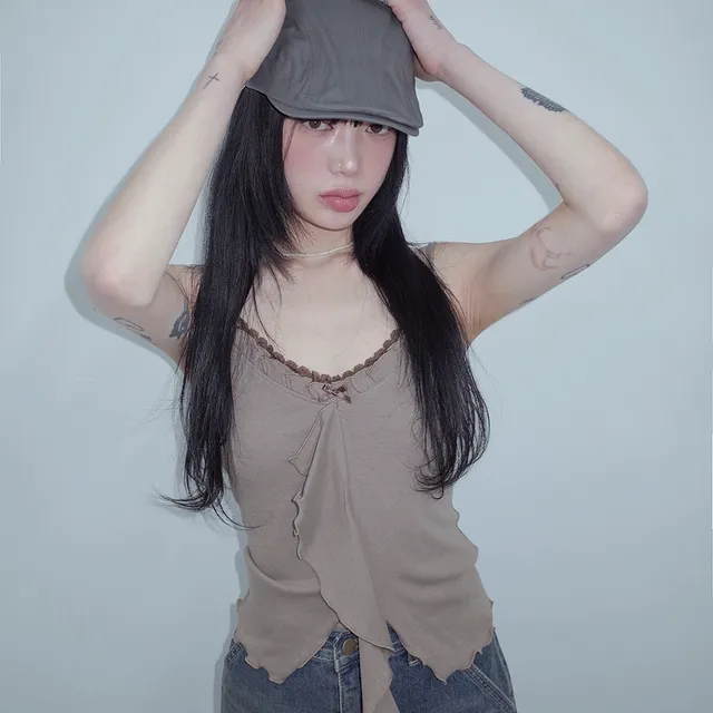 RUFFLE LACE TRIM SLEEVELESS / 러플 레이스 트림 슬리브리스