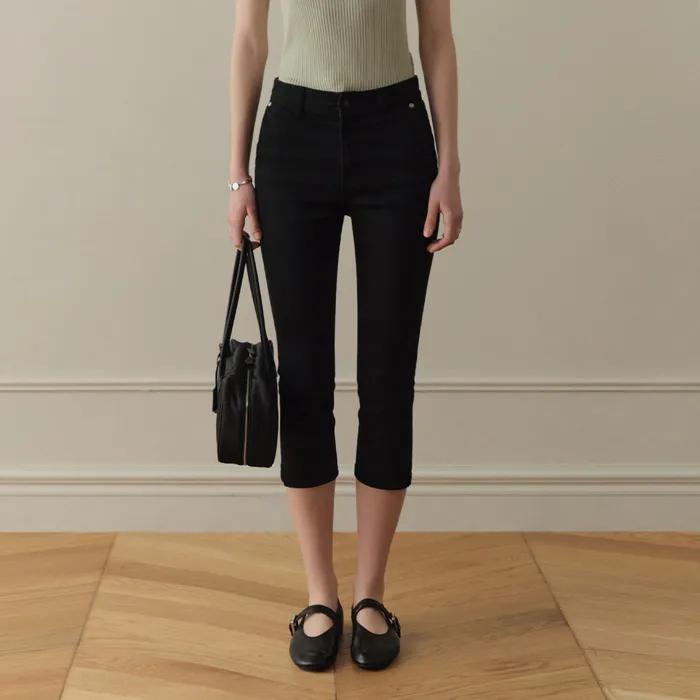 [11차] Clea Capri Pants (Black)