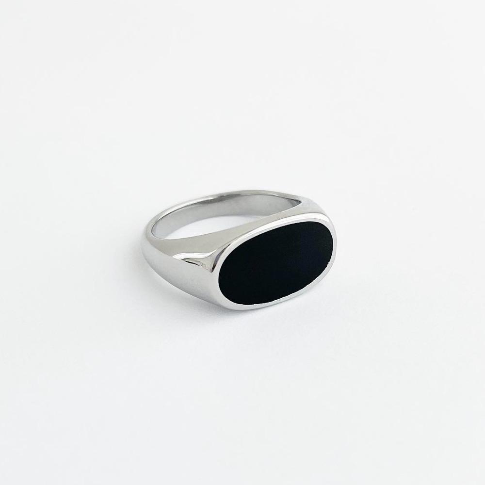 17점5도 Onyx Solive Ring