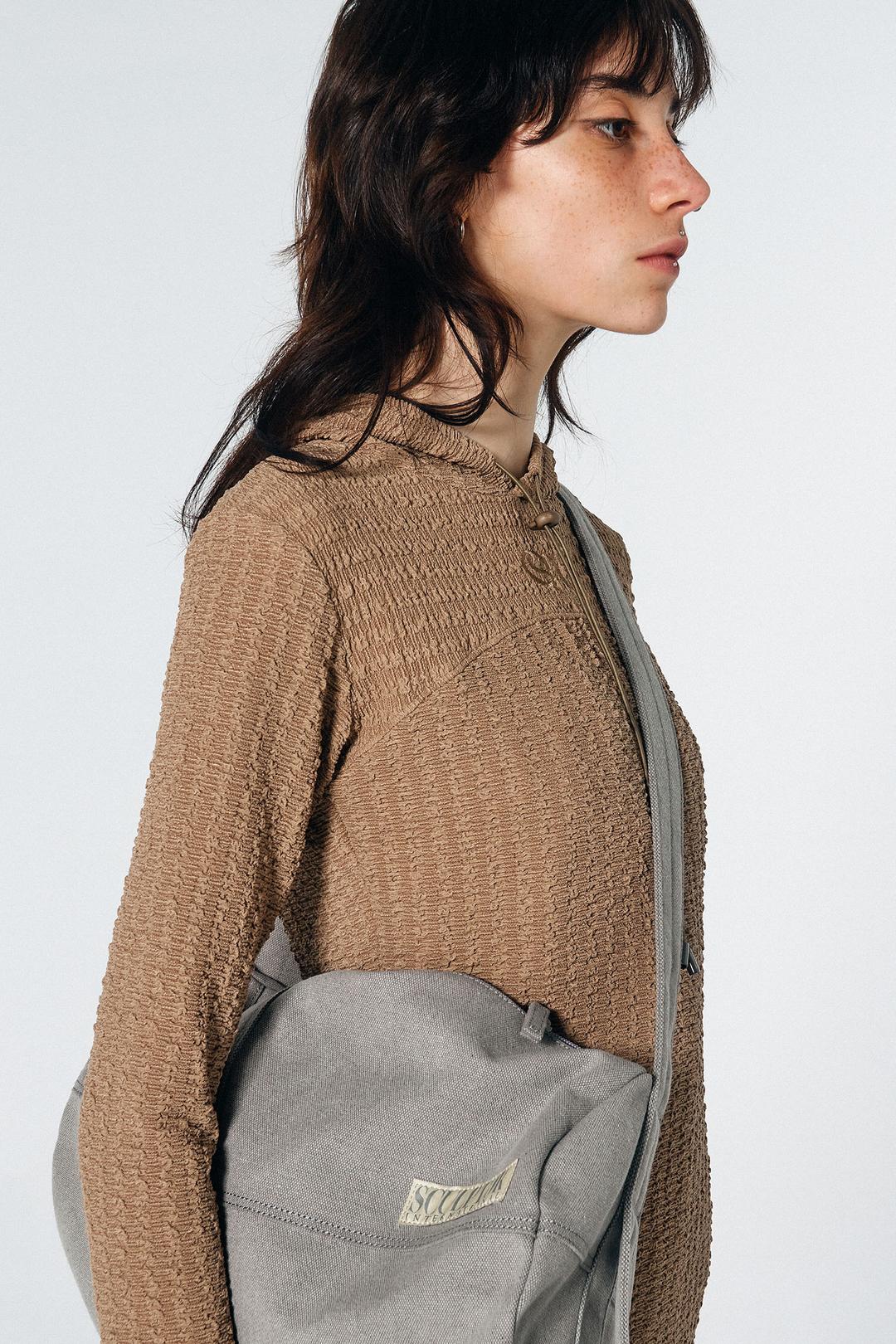E-string Crinkle Hoodie Toast