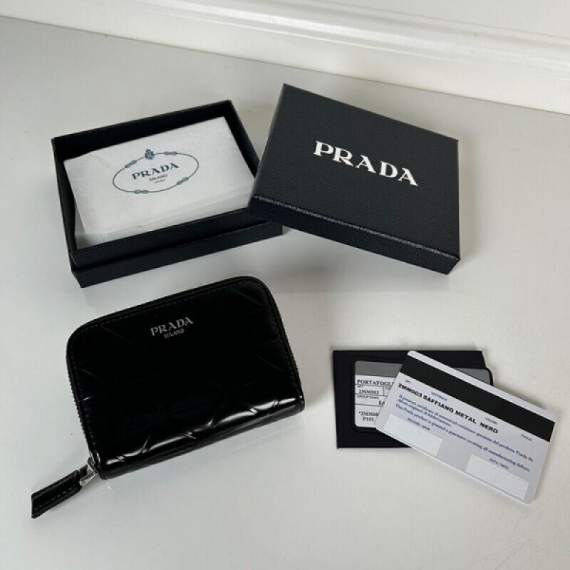 PRADA 브러시드 카드 지갑 2MM003_2CNV