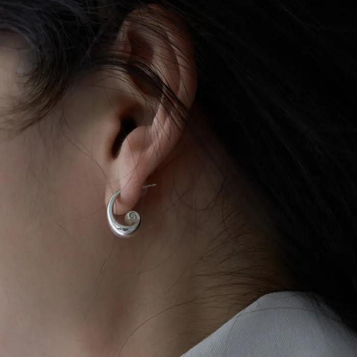 Nouveau. Plante Earring