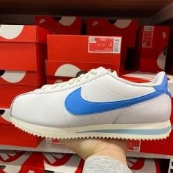 국내매장판 나이키 코르테즈 화이트블루 깔끔한 운동화 DN1791-102