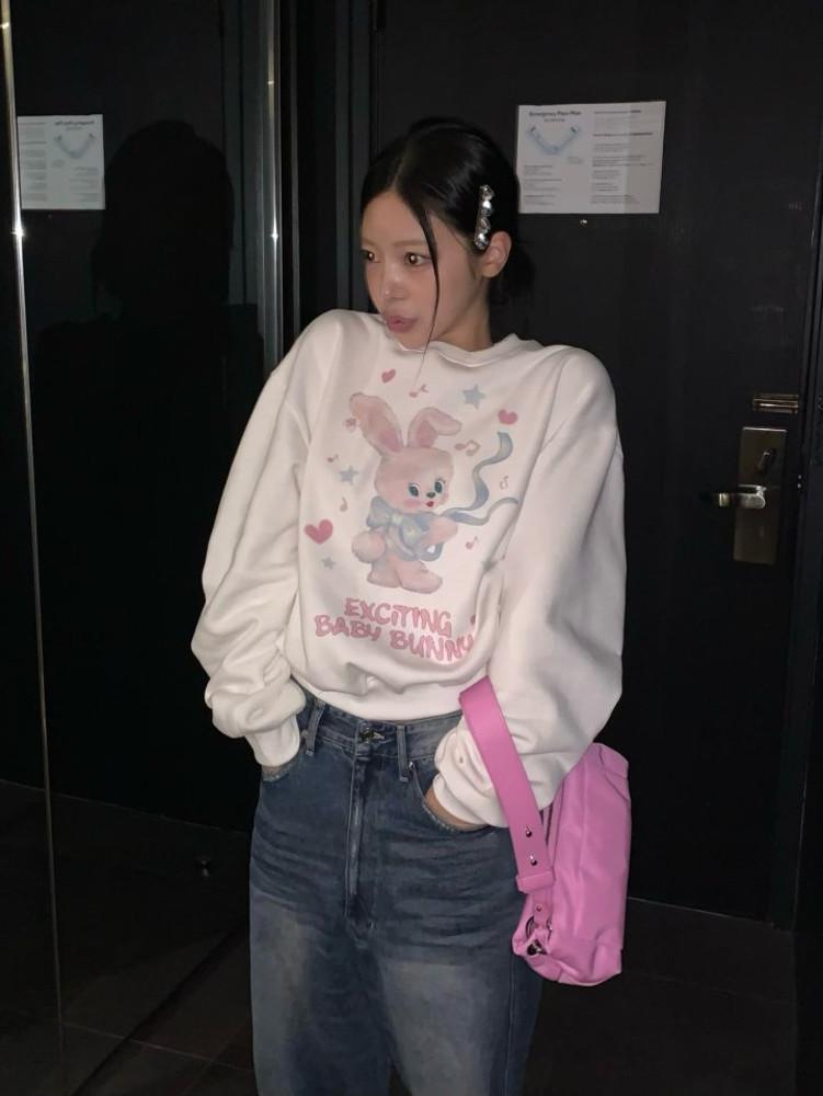 서로 베이비버니 맨투맨 (3color) 기모 겨울 맨투맨