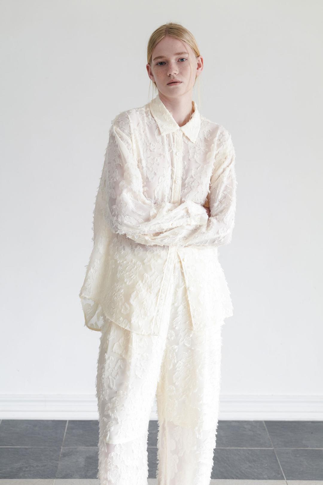 SHEER JACQUARD PANTS - CREAM