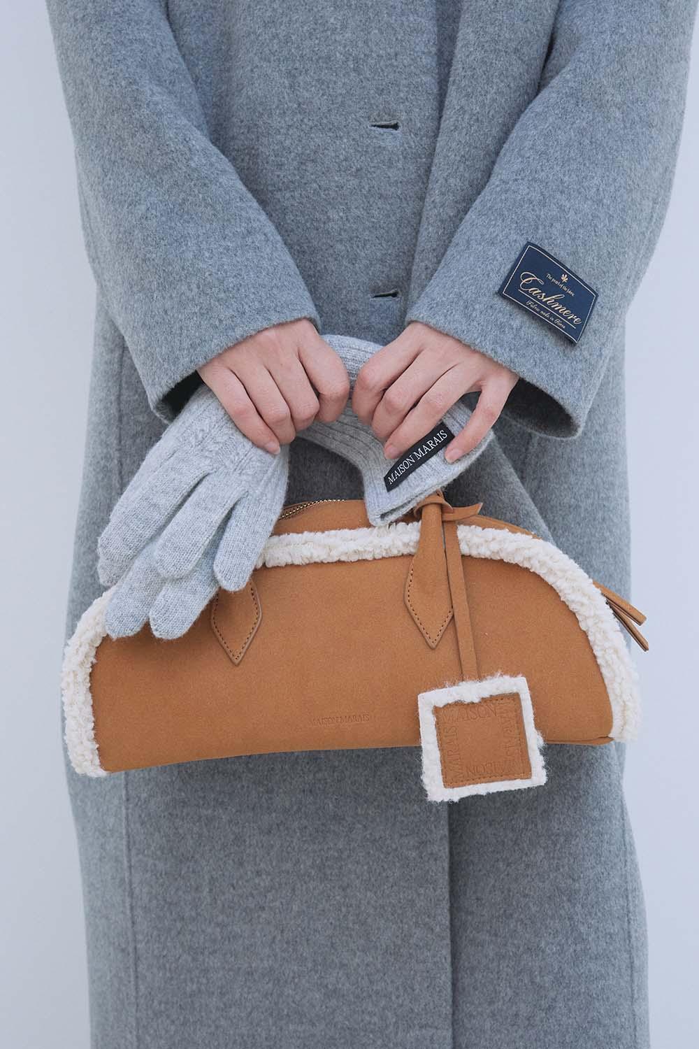 Faux Fur-shearing Baguette Bag, Tan