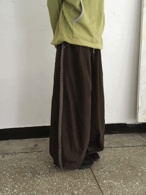 peach check wide pt (2c)