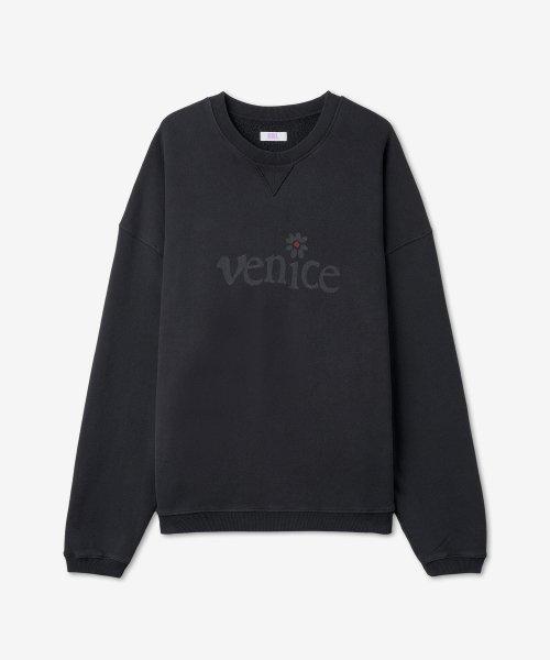 공용 베니스 로고 맨투맨 - 블랙 / ERL06T037BLACK