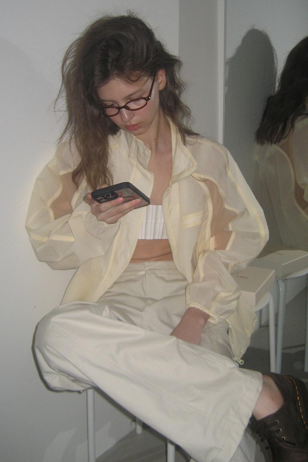 INCISION NYLON BLOUSON JUMPER_BUTTER/BEIGE