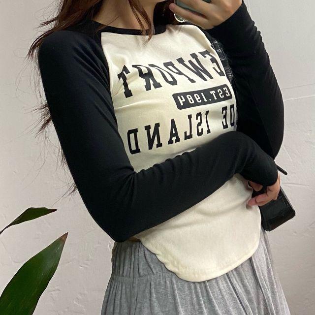 품절임박![개미허리&골반깡패핏] 힙앤 슬림 탄탄 밑단 라운드 유넥 긴팔 크롭 여리 로고 프린팅 나그랑 면 티셔츠 (3colors)