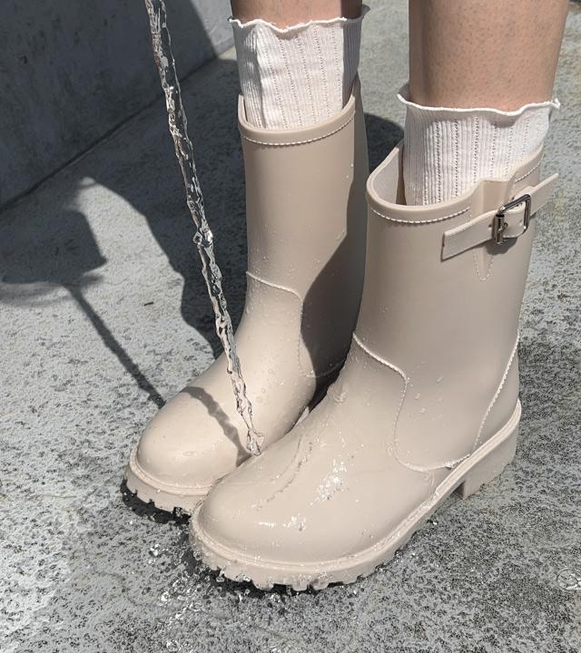 꼼꼼구두 메이던 버클 미들 레인부츠(4cm) CCRN-3