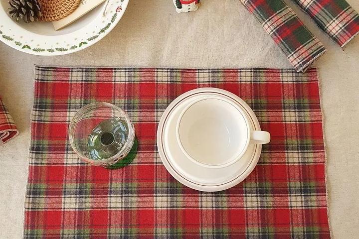 크리스마스 식탁매트 성탄절 파티 체크 테이블매트 2color