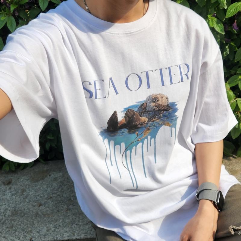 수달 해달 박시 숏슬리브 화이트 티셔츠