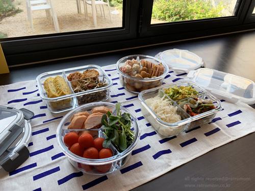 누적판매랑 만개 돌파! 30차 이상 재입고(주문폭주)오븐까지 사용가능한 3칸 나눔 내열 반찬통/도시락통/밀폐용기 (옵션-2design)