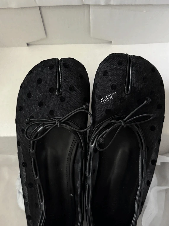 [일본백화점납품/기획] 도트&레더 매쉬 시스루 타비 리본 플랫슈즈