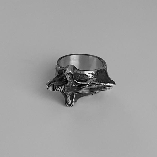 EXCAVATED SWORD RING