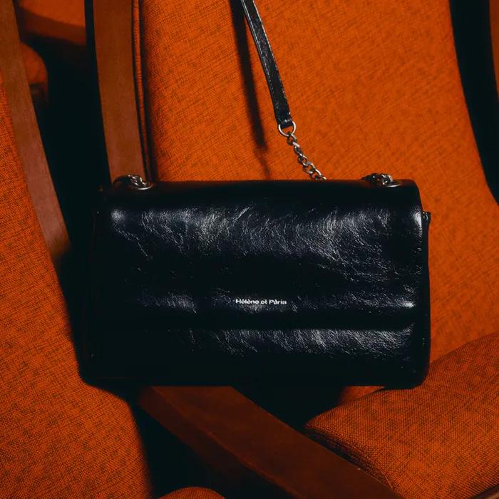 말라가 레더 체인 숄더백