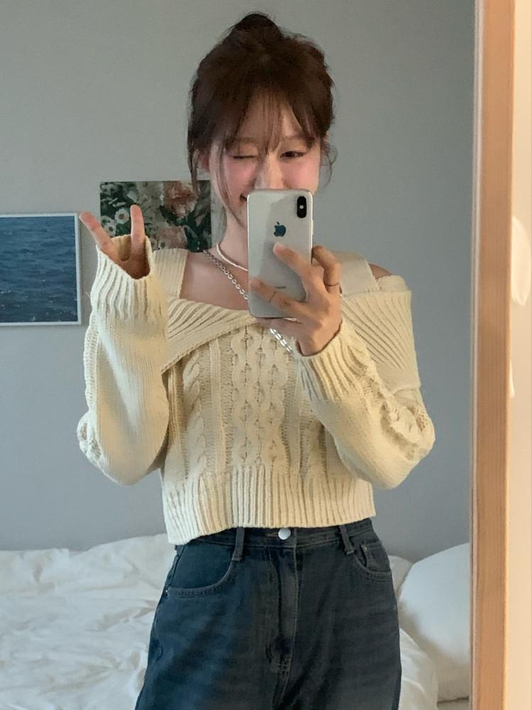 [베이지 당일배송 • 주문폭주] day off knit:: 여자니트, 여자가디건, 니트오프숄더, 오프숄더니트, 오프숄더,  니트오프숄더, 베이지니트, 여성니트