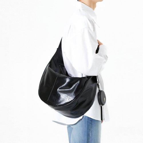 크랙 레더 메신저백_블랙