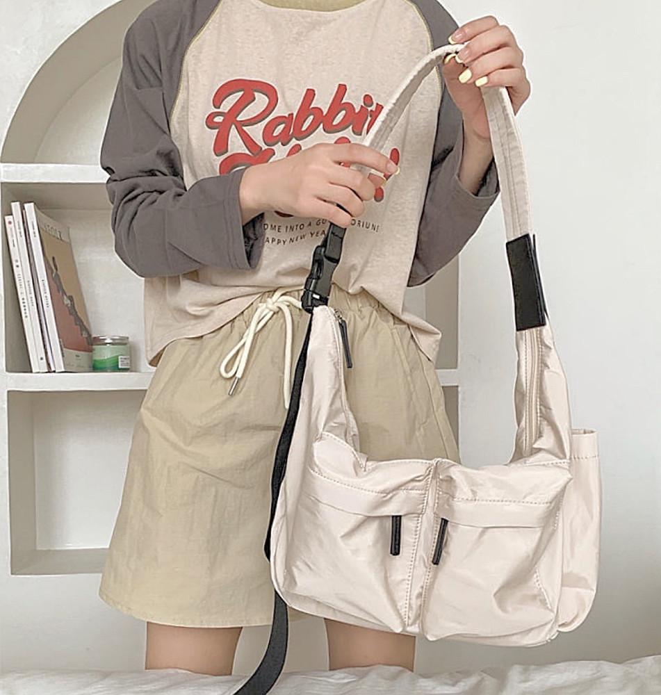 심플 남녀 여행용크로스 메신저백 슬링백 힙색 커플 운동가방 데일리백