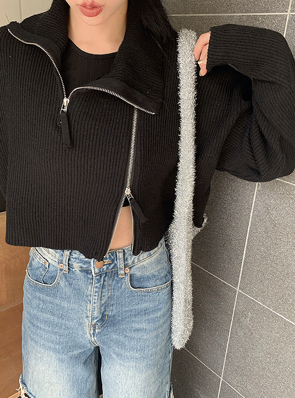 베빈 반집업 크롭 니트