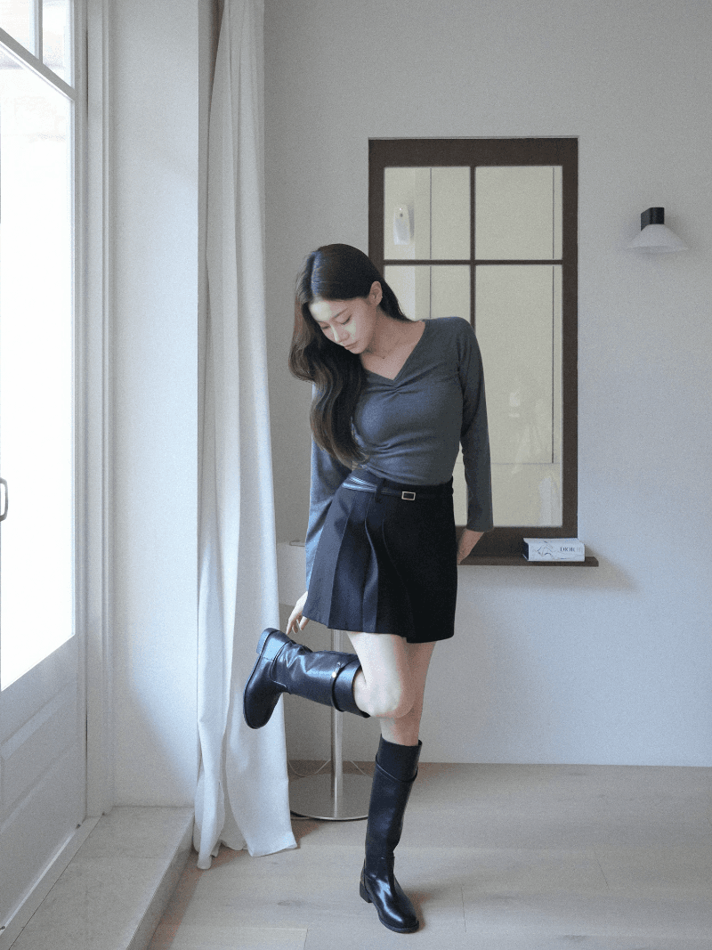 [NouArté] 밀리 셔링 브이넥 탑 (차콜)