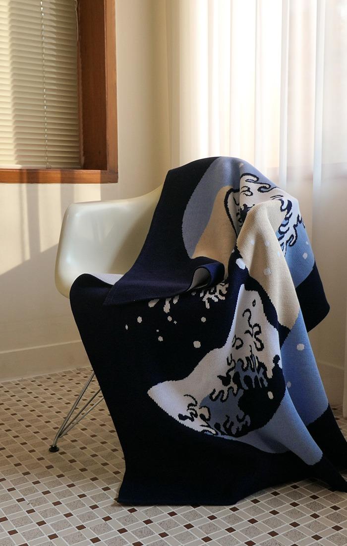 wave hole knit blanket