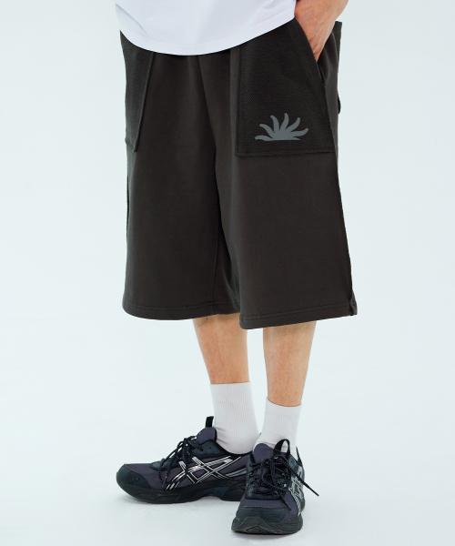 [NK] Sunup Bermuda Sweat Shorts (Charcoal)_K24QC726