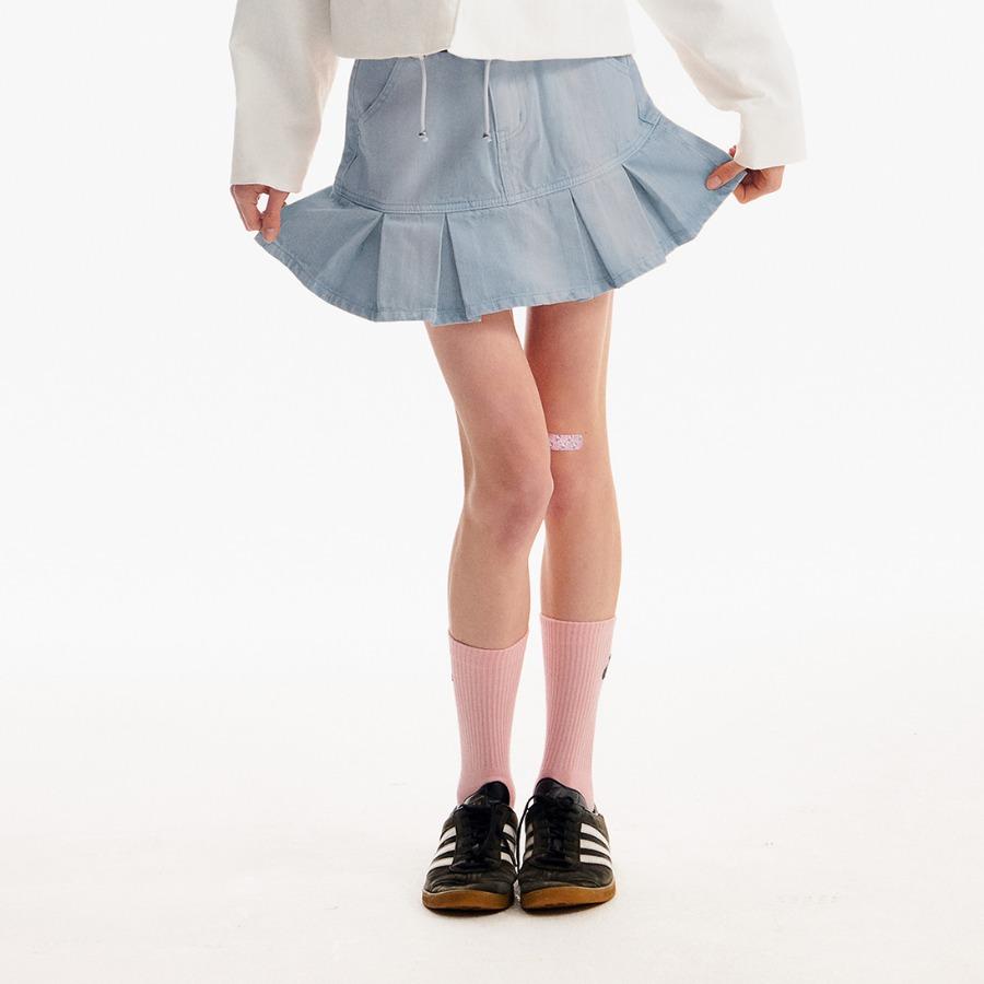 CHERRY PLEATS DENIM SKIRT [LIGHT BLUE]