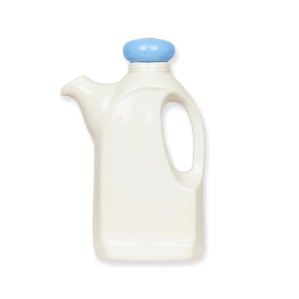 Lola Mayeras • laundry tea-pot
