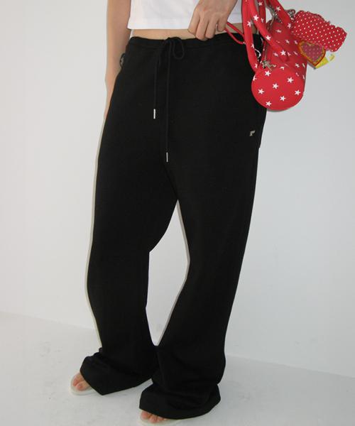 LOW RISE TRAINING PANTS BLACK