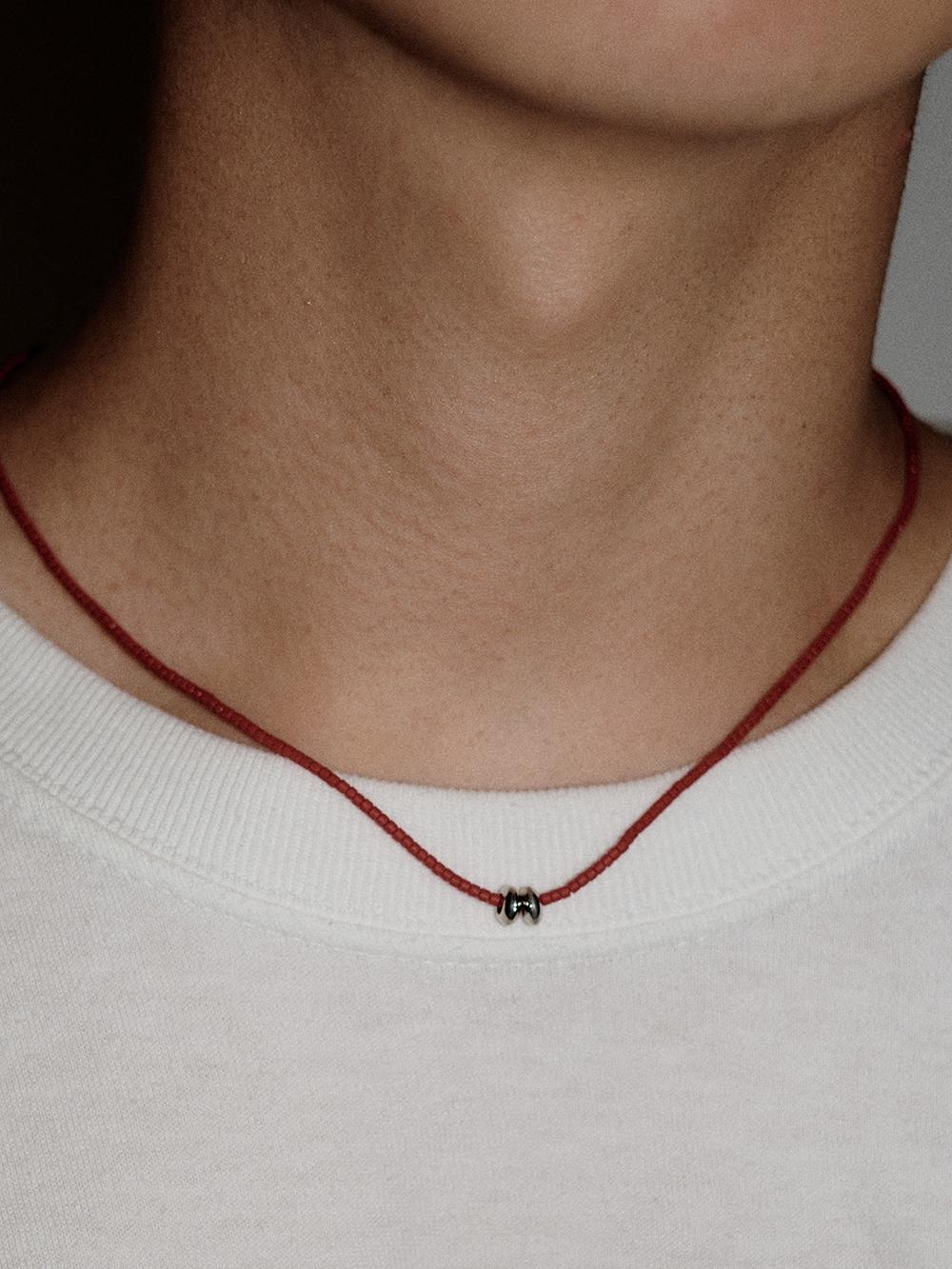 SILVER DONUT NECKLACE RED (M)