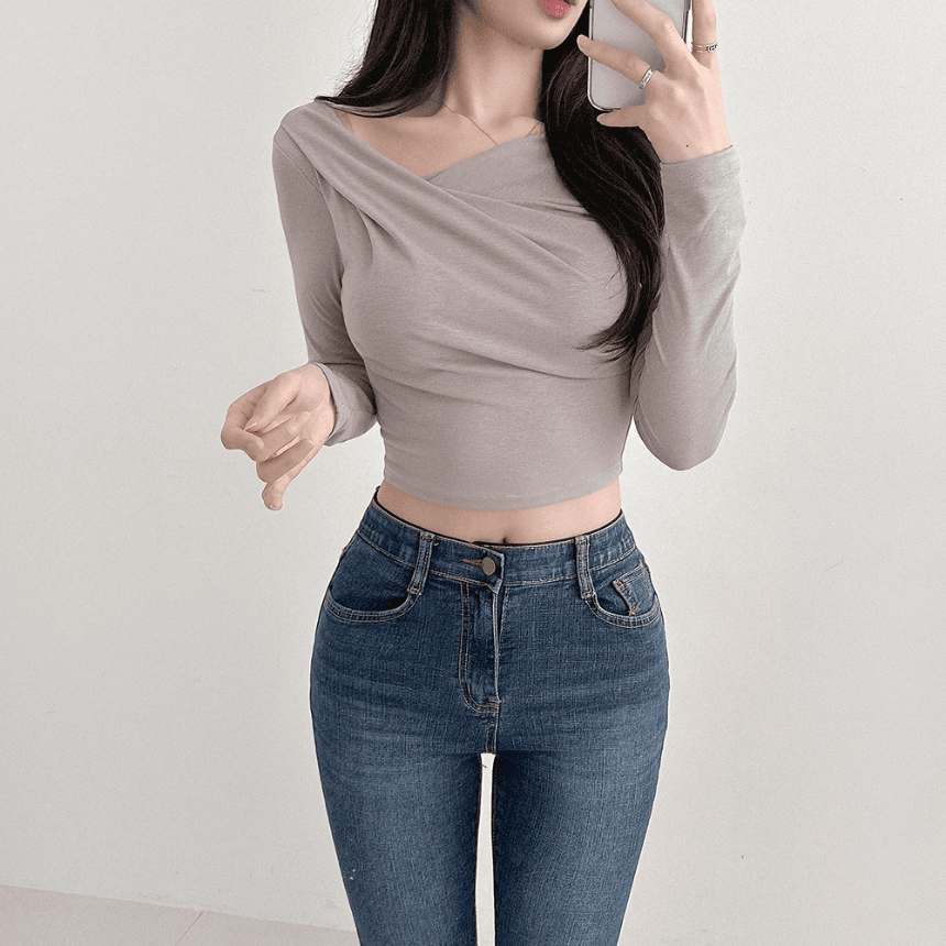 브링썸 [빠른배송♥]  페미닌 슬림핏 브이넥 드레이프 셔링랩 크롭긴팔티