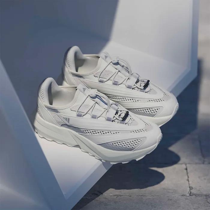 라이트블레이즈 - 화이트:실버메탈릭 / JR7246