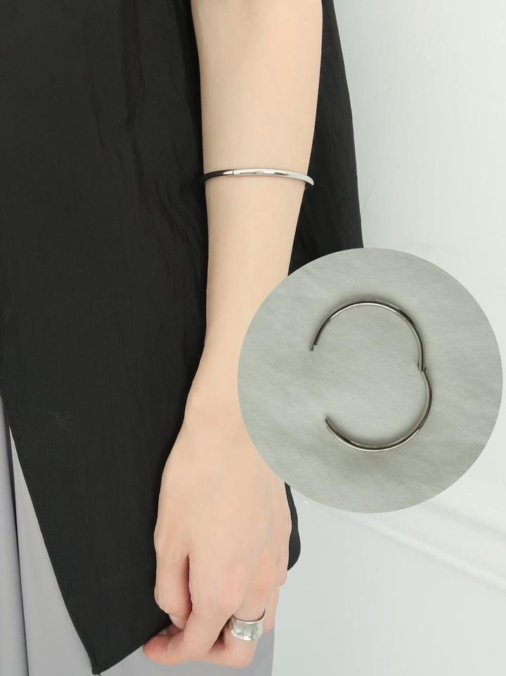 SPRING BANGLE - SILVER