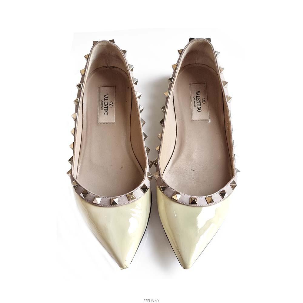 발렌티노 락스터드 플랫슈즈